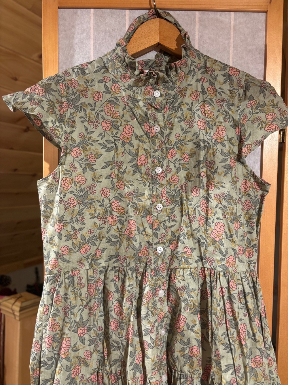 🆕 Victoria Dunn Flutter Sleeve Block Print Floral Button Up Dress